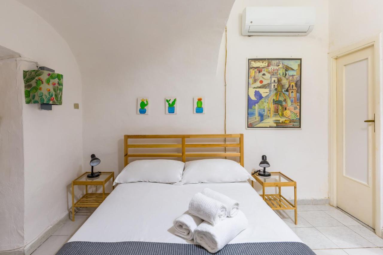 Double Room At Historical Palazzo Spinelli Naples Room photo
